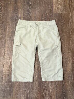 Columbia Cargo Shorts - Size 8